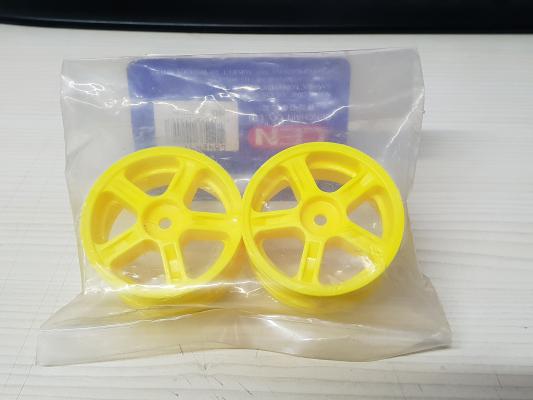 Wheel (5  Spokes/Yellow)